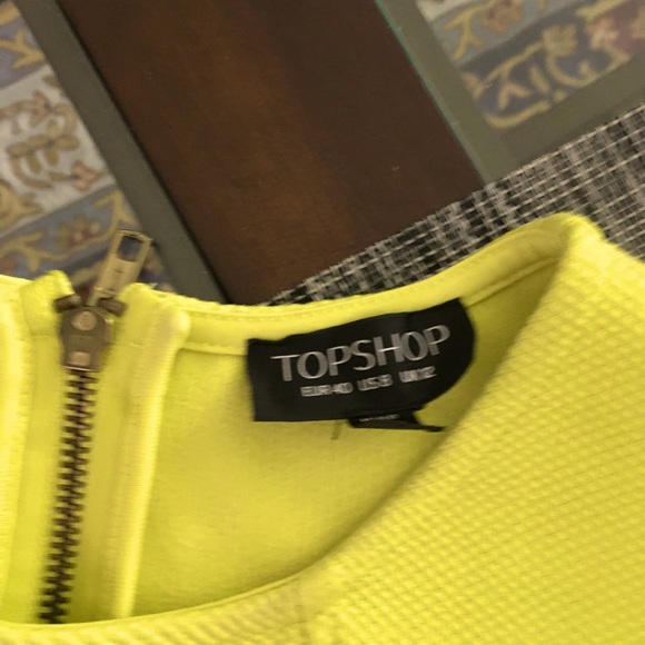 Top shop sleeveless top. - Picture 5 of 5